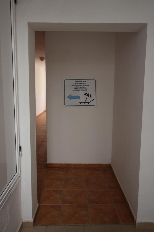 Everything You Need. All Right Here. Apartamento Costa Adeje  Exterior foto