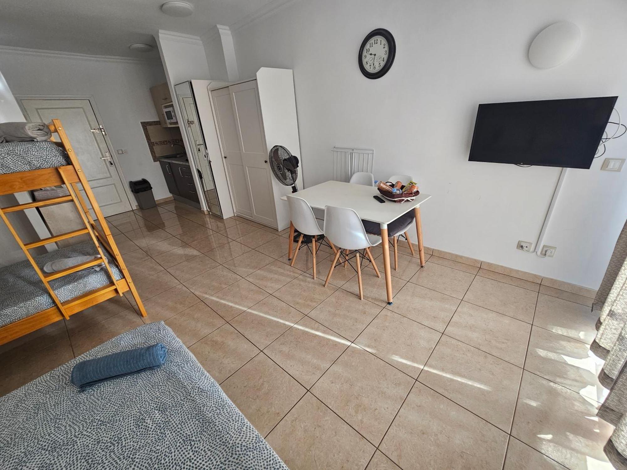 Everything You Need. All Right Here. Apartamento Costa Adeje  Exterior foto